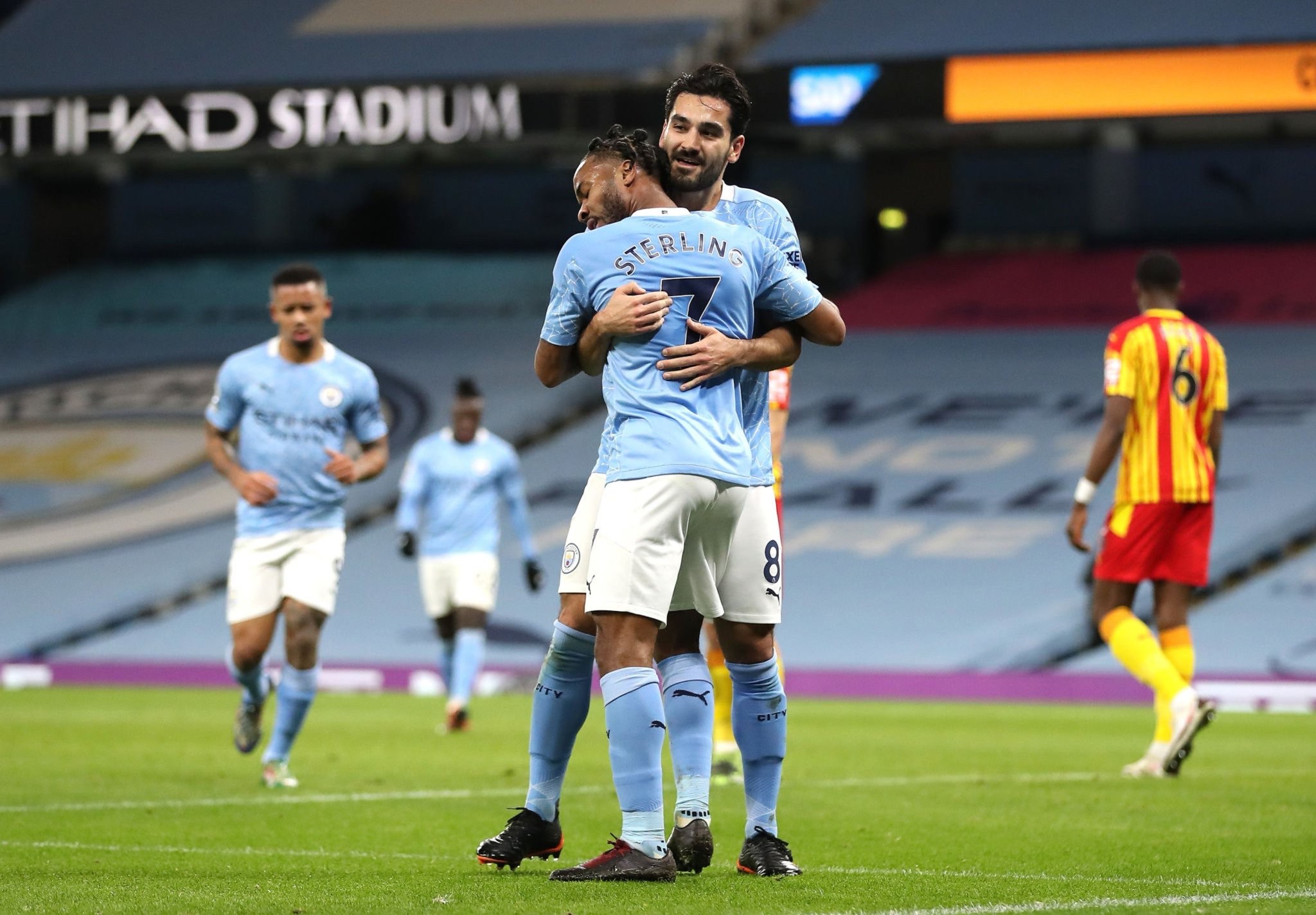 争无疑更加 争无疑更加